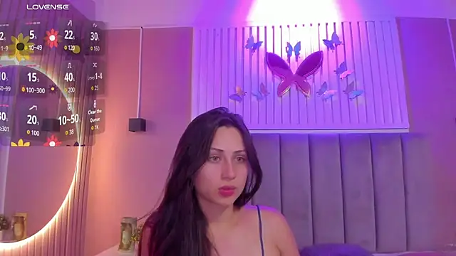 Snapshot of diosa_cristal chatting on 10-15-25, 03:49 diosa cristal online show from 10-15-25, 03:49