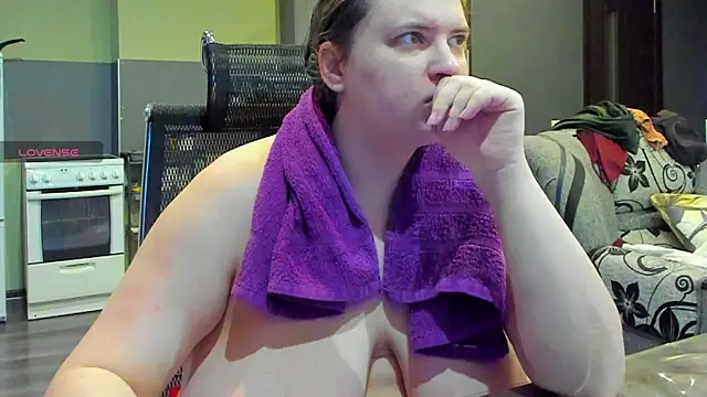 1lindsey1 online show from 10-02-25, 12:30