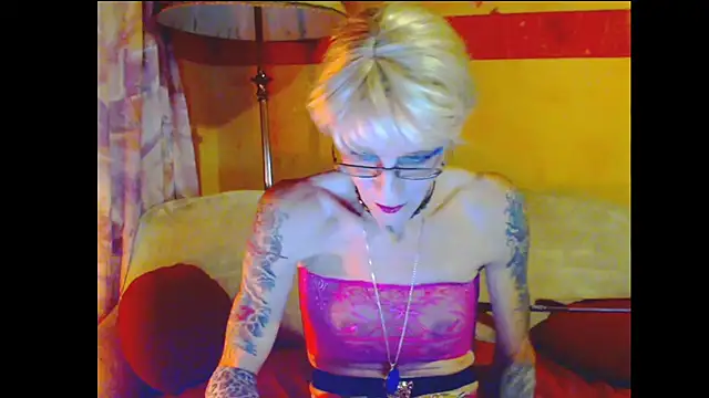 cuxladyboy online show from 12-29-24, 09:50