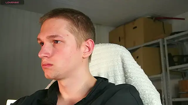 dustyn fox online show from 04-11-26, 07:45