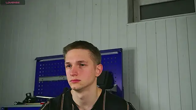 dustyn fox online show from 02-09-26, 04:38