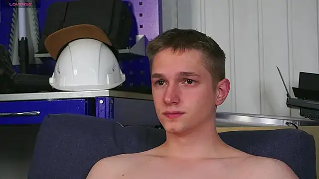 dustyn fox online show from 01-09-26, 03:08