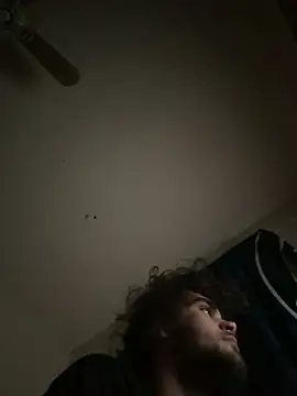 Snapshot of cougarhunter690 chatting on 02-15-25, 04:25 cougarhunter690 online show from 02-15-25, 04:25