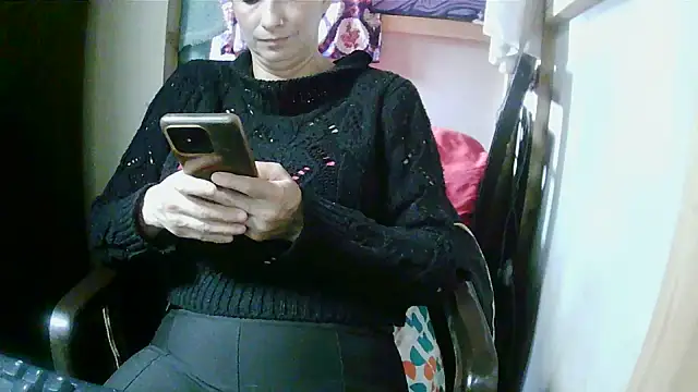 Snapshot of Jennys_room_77 chatting on 06-22-26, 07:55 Jennys room 77 online show from 06-22-26, 07:55