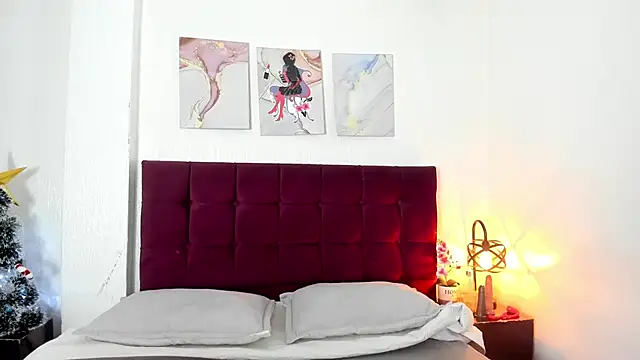 Anthonelaa   online show from 12-20-25, 07:50