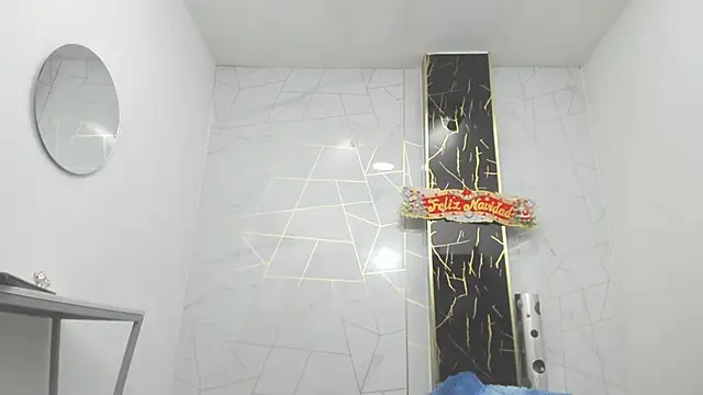 ciara connor online show from 12-17-25, 04:17