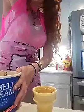 Snapshot of MissyRoulette chatting on 03-12-25, 06:53 MissyRoulette online show from 03-12-25, 06:53