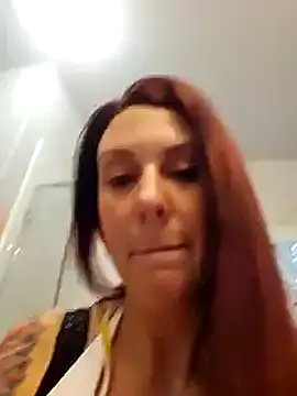 Snapshot of MissyRoulette chatting on 02-19-25, 10:31 MissyRoulette online show from 02-19-25, 10:31