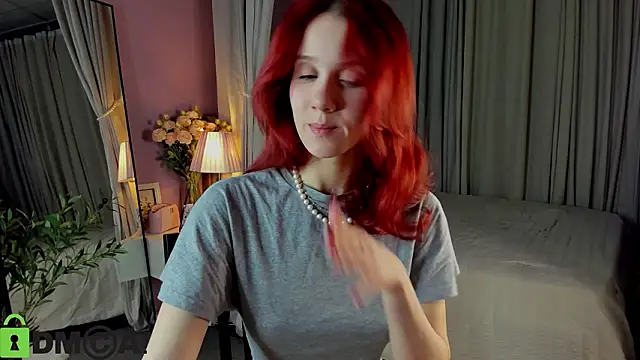 Snapshot of Dearly_Emily chatting on 02-10-26, 05:23 Dearly Emily online show from 02-10-26, 05:23