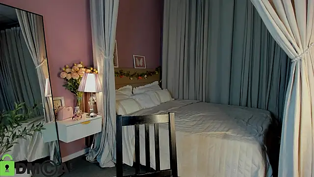 Snapshot of Dearly_Emily chatting on 02-11-26, 05:24 Dearly Emily online show from 02-11-26, 05:24