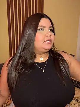  Shara Handal  online show from 04-15-26, 11:49