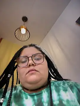  Shara Handal  online show from 10-30-25, 04:22