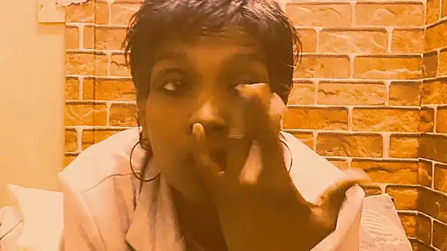 Snapshot of Fuckable_Nasty_MILF chatting on 06-10-26, 05:08 Fuckable Nasty MILF online show from 06-10-26, 05:08