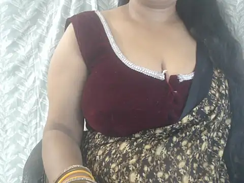 cute-priy online show from 07-10-26, 05:40