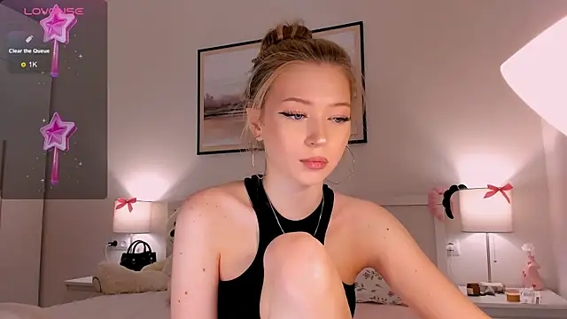 Snapshot of diana_nier chatting on 06-19-26, 07:41 diana nier online show from 06-19-26, 07:41