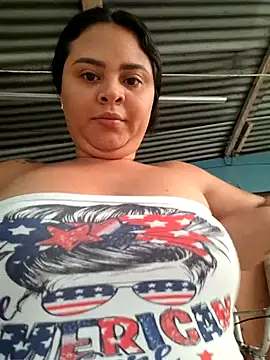 Snapshot of sexy-latin10 chatting on 10-15-25, 10:45 sexy-latin10 online show from 10-15-25, 10:45