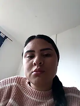 sexy-latin10 online show from 03-19-26, 12:05