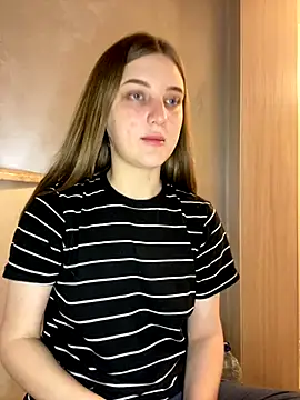 MollyDolle online show from 11-28-25, 07:58