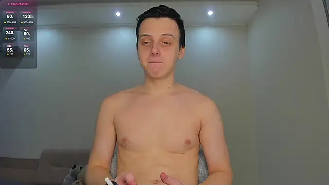 Snapshot of shyguysssss chatting on 10-30-25, 01:09 shyguysssss online show from 10-30-25, 01:09