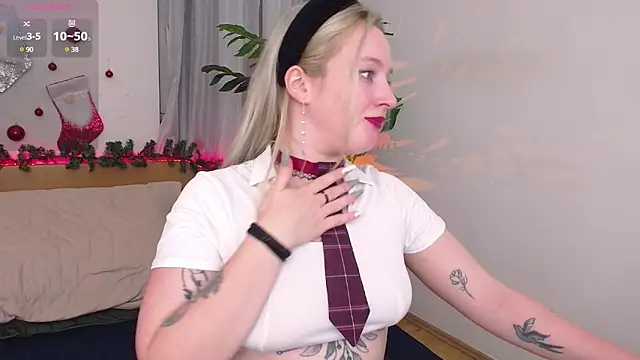 Snapshot of Nicole__Aniston_ chatting on 01-04-25, 06:30 Nicole Aniston online show from 01-04-25, 06:30