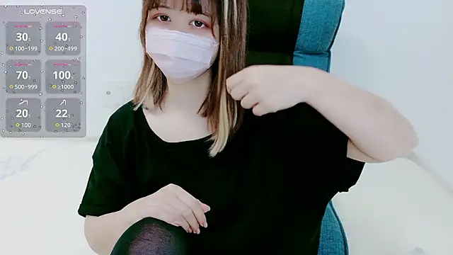 MoMoka jp online show from 03-31-26, 12:29