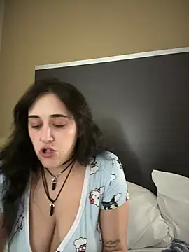 ThicBunz online show from 04-04-26, 05:58