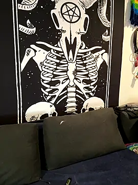 ThicBunz online show from 11-24-25, 04:40