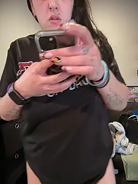 ThicBunz online show from 03-31-26, 04:42