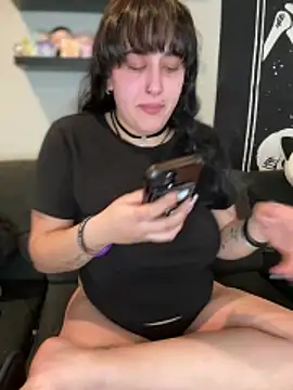 ThicBunz online show from 11-17-25, 05:50