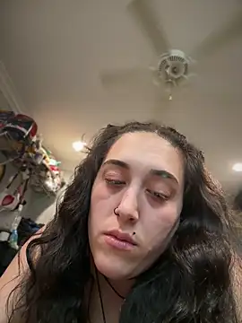 ThicBunz online show from 04-28-26, 04:33