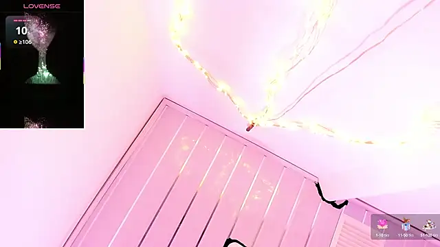 Snapshot of staacy37 chatting on 09-26-25, 06:37 staacy37 online show from 09-26-25, 06:37