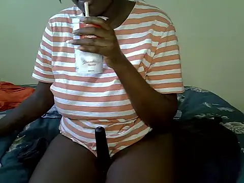 Snapshot of Sexiebony12 chatting on 10-15-25, 07:16 Sexiebony12 online show from 10-15-25, 07:16