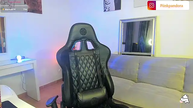 Piinkpandora online show from 10-06-25, 07:58