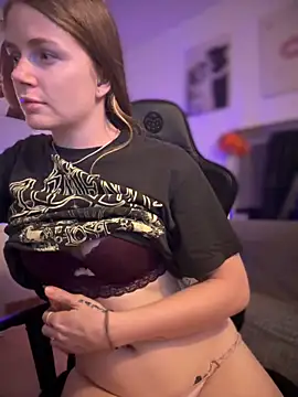 Piinkpandora online show from 10-31-25, 08:49