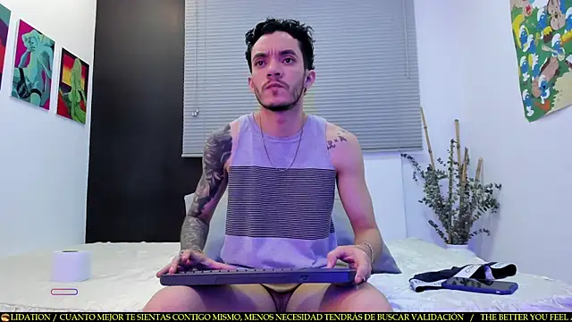Snapshot of Tylergiuseppe_ chatting on 02-20-25, 12:41 Tylergiuseppe  online show from 02-20-25, 12:41