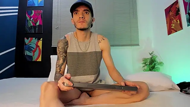 Snapshot of Tylergiuseppe_ chatting on 09-20-25, 05:29 Tylergiuseppe  online show from 09-20-25, 05:29