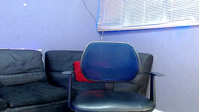 Snapshot of Andy_bapho chatting on 10-04-25, 02:07 Andy bapho online show from 10-04-25, 02:07