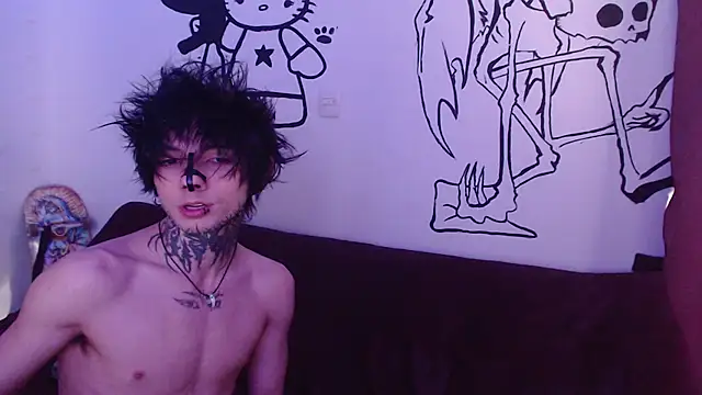 Snapshot of Andy_bapho chatting on 04-20-26, 05:03 Andy bapho online show from 04-20-26, 05:03