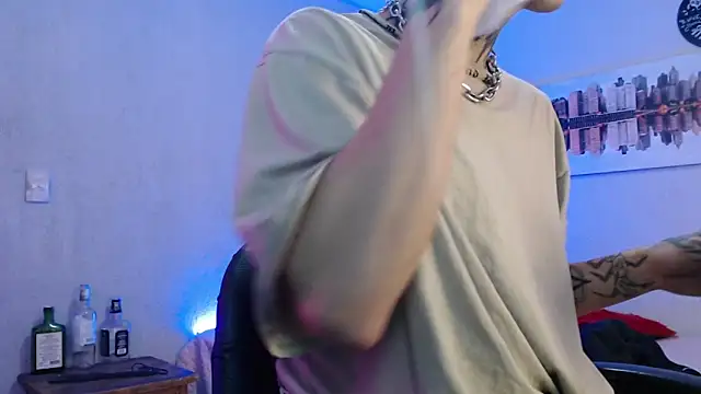 Snapshot of Andy_bapho chatting on 03-20-25, 03:14 Andy bapho online show from 03-20-25, 03:14