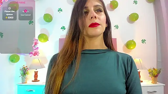 Samanthamillher10 online show from 03-18-25, 12:19