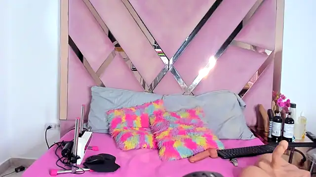 Freyaht online show from 11-06-25, 05:44