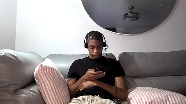 Skinnyblackman online show from 10-07-25, 10:11