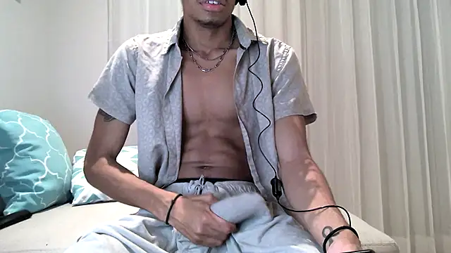 Skinnyblackman online show from 02-05-26, 03:24