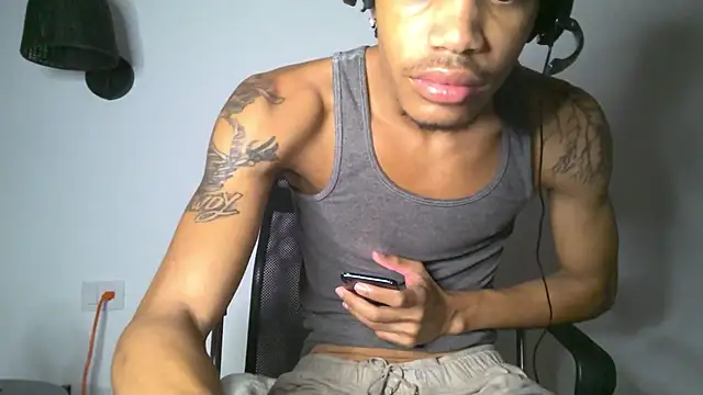 Skinnyblackman online show from 06-25-26, 02:31