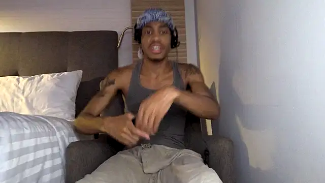 Skinnyblackman online show from 04-27-26, 11:58