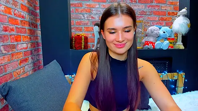 Snapshot of UrJoyy chatting on 12-12-24, 04:53 UrJoyy online show from 12-12-24, 04:53