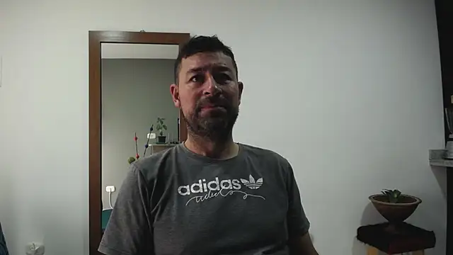 ambar jacksonn online show from 10-01-25, 07:29