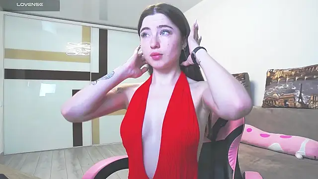 Luxuryalma online show from 05-26-26, 12:58