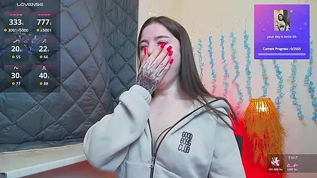 Luxuryalma online show from 03-22-26, 06:37