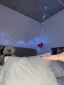 Snapshot of _urbestie_ chatting on 03-11-26, 11:54 urbestie online show from 03-11-26, 11:54